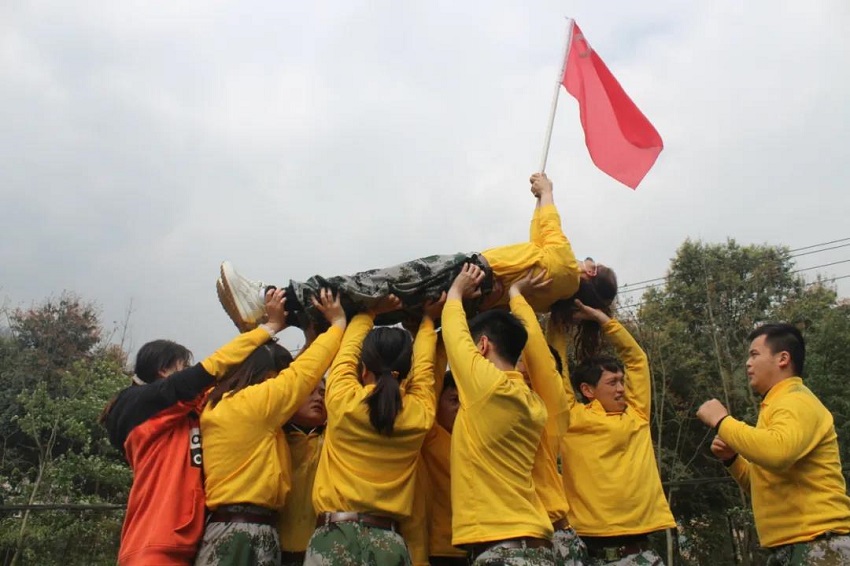 水思源——熔煉團(tuán)隊(duì)、拓展未來(lái)！